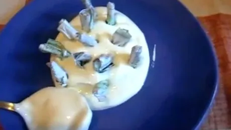 Un jurnalist și-a mâncat cuvintele la propriu