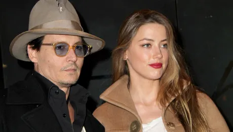 Johnny Depp şi logodnica lui, pasionaţi de literatura erotică