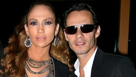 Dar ce avem noi aici? Sunt Jennifer Lopez şi Marc Anthony, fericiţi în familie