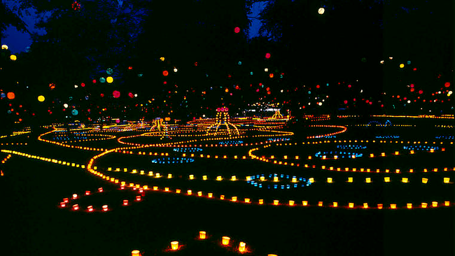 festivalul lampioanelor