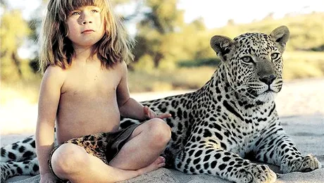 Fetița care a trăit 10 ani în jungla africană (Poze și video)