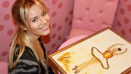 Laura Cosoi a creat un tablou din seminţe pentru o cauză nobilă