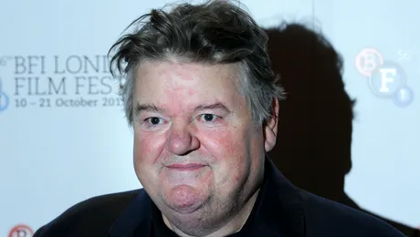 Actorul Robbie Coltrane, internat de urgenţă
