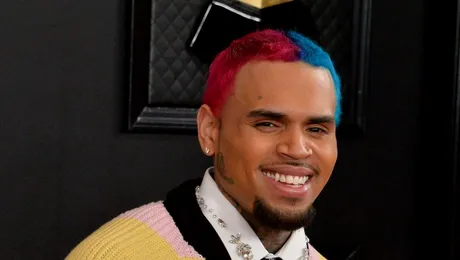 Rapperul Chris Brown are din nou probleme cu poliția