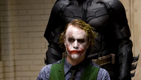 Batman vine în noiembrie la Warner TV