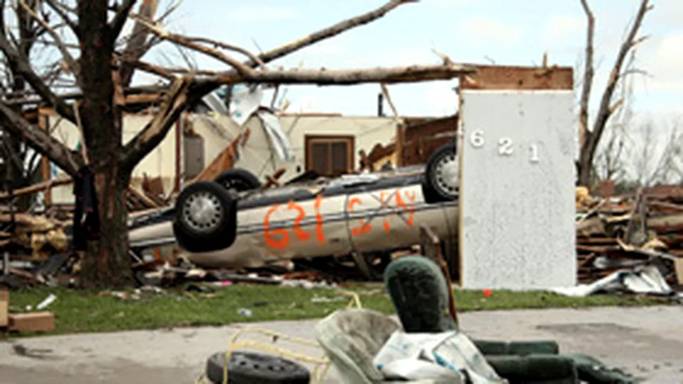 SUA: 200 de persoane ranite de o tornada