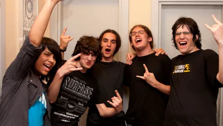 În deschidere la Bon Jovi cântă QuantiQ şi Stillborn