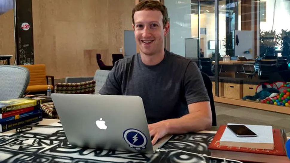 
Cum arată sediul Facebook! Zuckerberg s-a filmat la birou