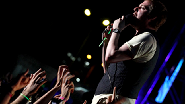 Kaiser Chiefs, show incendiar in a doua zi de B'estfest