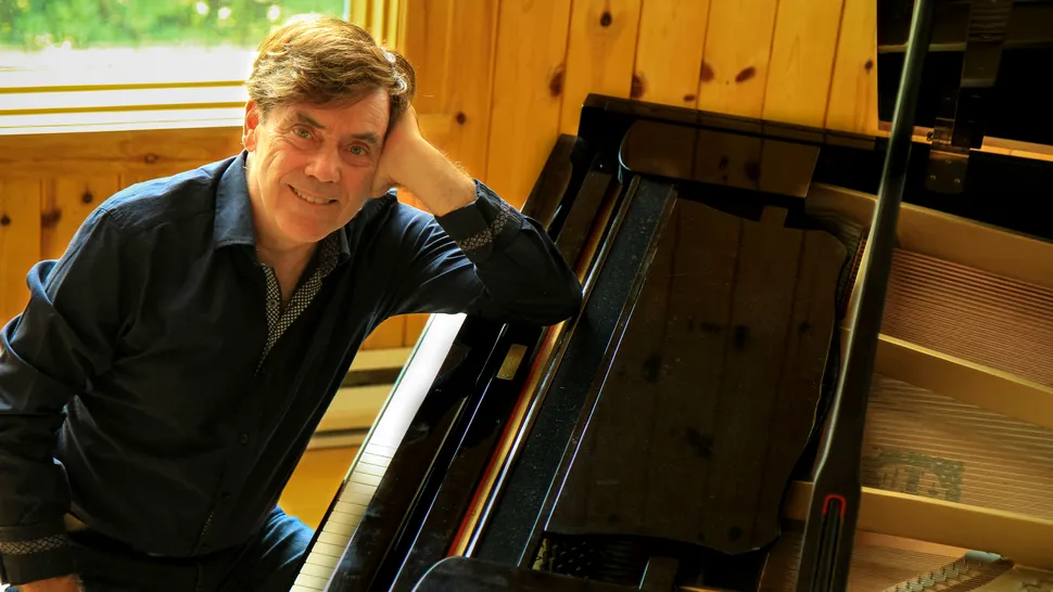 Pianistul Robert Haig Coxon aduce muzica spiritului la Bucureşti!