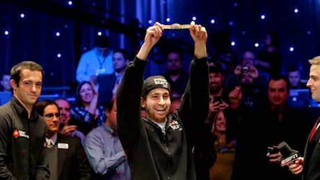 S-a lasat de facultate ca sa devina milionar din poker