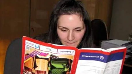 Boala rară o face să vadă lumea cu susul în jos