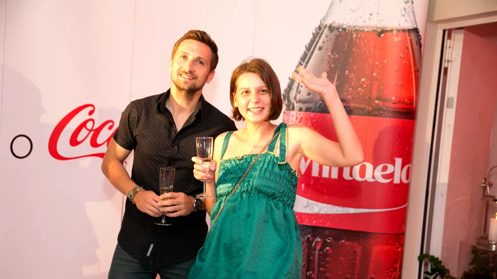 (P) Coca-Cola a sărbătorit unul dintre cei mai înfocați fani printr-o petrecere surpriză