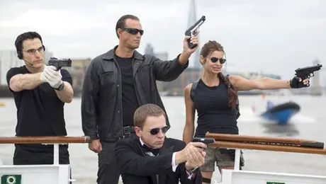 Sosiile Angelinei Jolie, a lui Daniel Craig și Arnold, cât pe ce să fie arestate