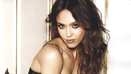 Jessica Alba vrea sa nasca hipnotizata