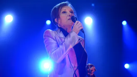 Vaya con Dios intră-n hora românească!