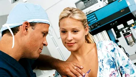 Franta: 30.000 de femei vor trebui sa-si scoata silicoanele