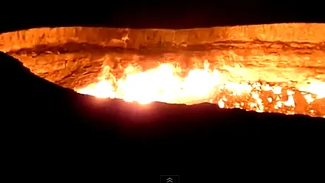 Craterul din deșert care arde de peste 40 de ani