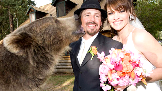 Nu a fost niciun sacrificiu să accepte rolul de cavaler de onoare la nunta lui Anderson