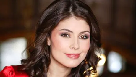 Sanziana Negru, ex-iubita a lui Smiley, apare in Maxim (Poze)