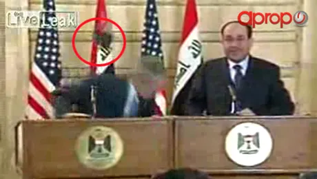 Atentat cu pantofi asupra lui Bush