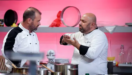 Dacă chef Bontea a cântat la propria nuntă, chef Dumitrescu şi-a făcut singur meniul