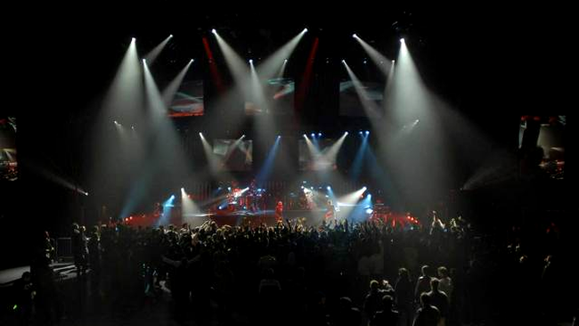 Romanii se vor bucura, totusi, de un nou concert Faithless