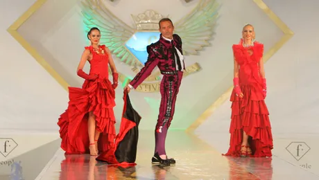 Radu Mazare, in postura de toreador pentru Botezatu