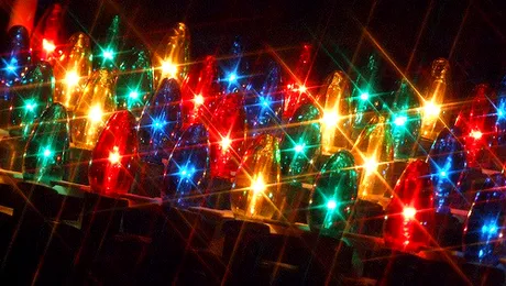 Istoria luminitelor de Craciun