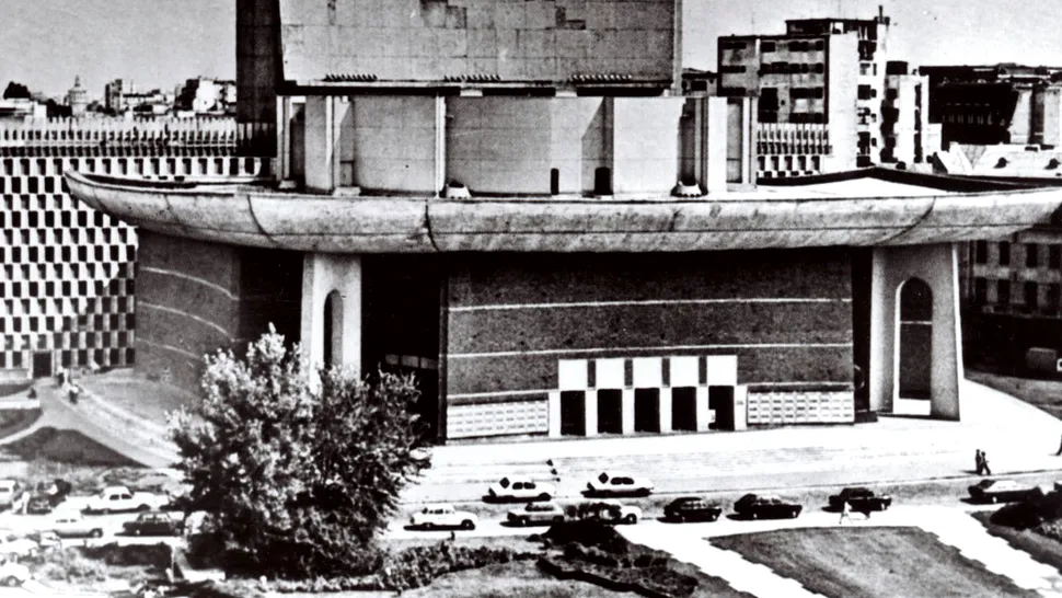 Teatrul National din Bucuresti revine la forma initiala, cea din anii '70!