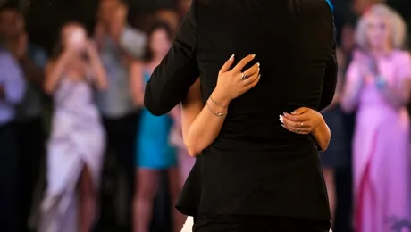 „Căsătoriți pe nevăzute” începe marți seară la Pro TV