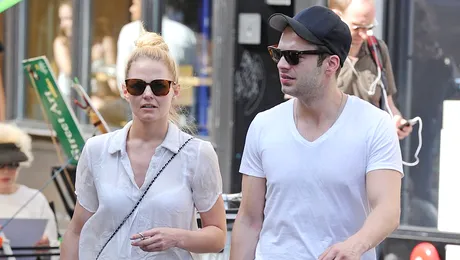 Jennifer Morrison din „Dr. House”, iubita actorului român Sebastian Stan