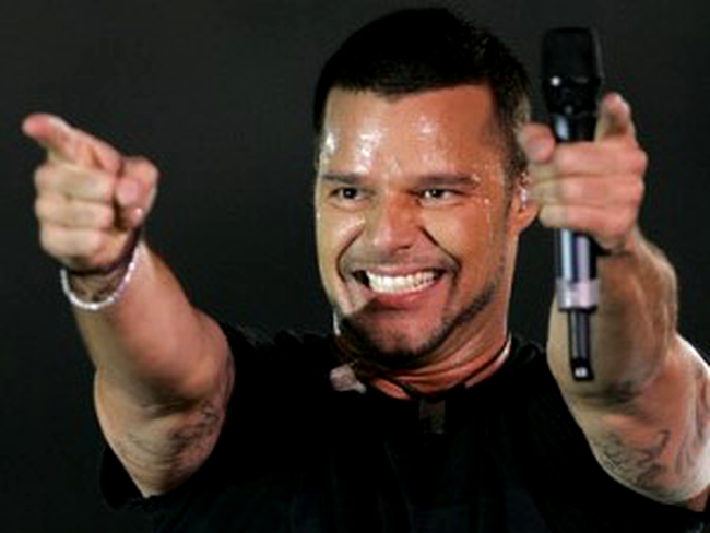 Ricky Martin, rocker sub acoperire?! (VIDEO)