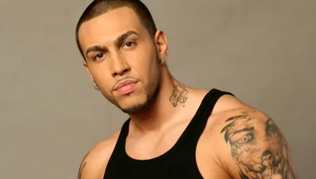 Alex Velea, flotări contra cronometru la radio (VIDEO)