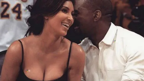 Kim Kardashian şi-a transformat placenta în pastile antidepresive