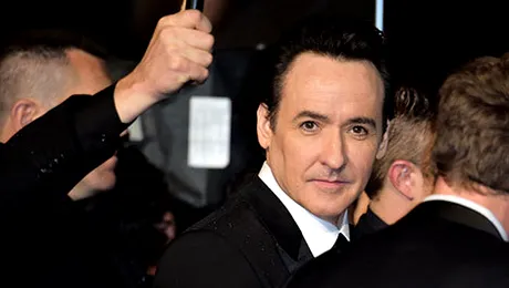 John Cusack: ”Hollywood este un bordel”