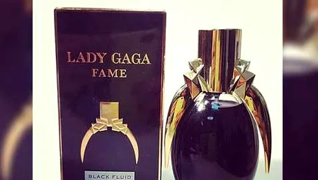 Lady Gaga a lansat un parfum negru: „Fame”