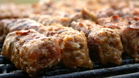 Tone de carne de cal vanduta pe post de carne de vaca