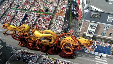 Sculpturi din flori IMPRESIONANTE, la un festival din Olanda (Galerie foto)