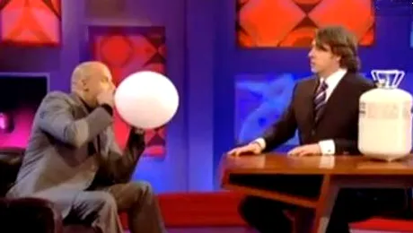 Ce voce are Vin Diesel când inspiră heliu! (Video)