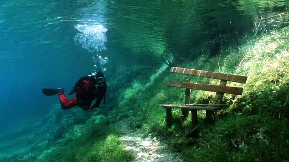 Lacul Verde din Austria, primul parc subacvatic din lume (Poze & Video)