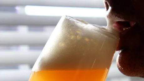 10 efecte benefice ale berii asupra organismului