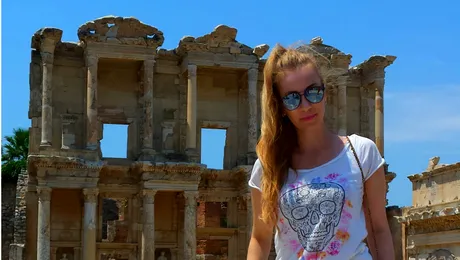 Annes a învăţat să înoate în Turcia