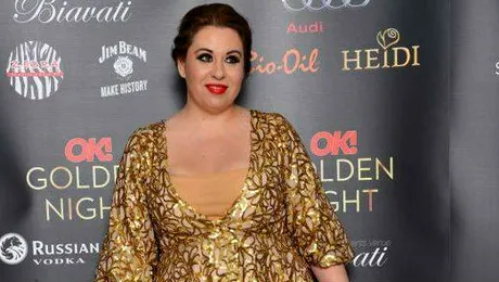 Oana Roman prezintă emisiunea „Star salvator”, la Antena Stars