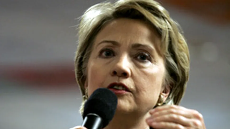 Clinton nu se retrage din cursa electorala