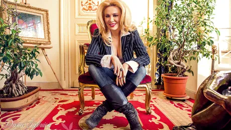 Dana Săvuică:  După 15 ani, din nou în Playboy