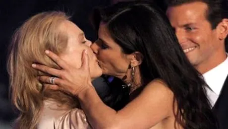 Sandra Bullock: „Meryl Streep saruta extraordinar”