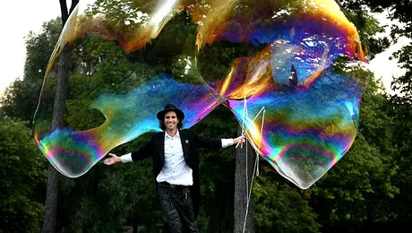 Cel mai mare balon de sapun din lume (Poze)