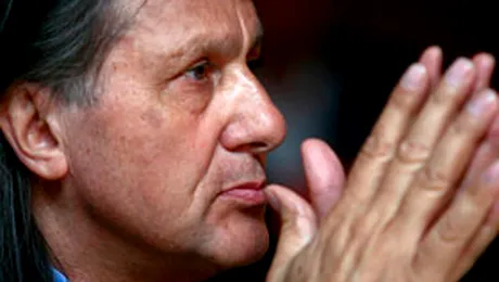 Ilie Nastase a lovit un arbitru