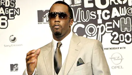 Puff Daddy isi schimba numele de scena ca pe ciorapi